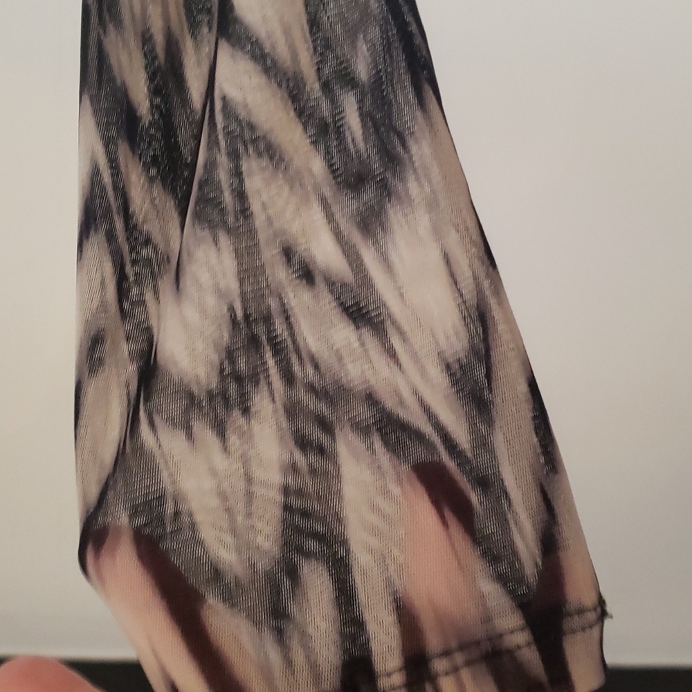 Top - Picture 4 of 5